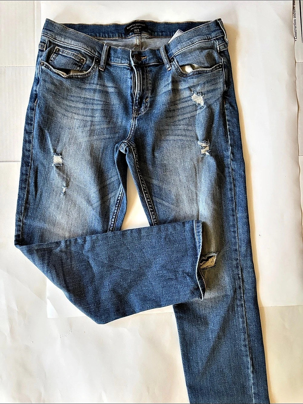 Banana Republic Girlfriend Jean Distressed Blue Jeans Waist 28/Size 6